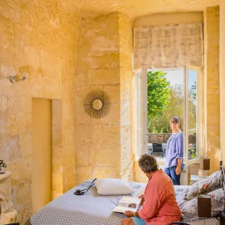 Maison Troglodyte Elegante Avec Spa, Salle De Jeux Et Jardin Clos A Vouvray - Fr-1-381-87 Buitenkant foto