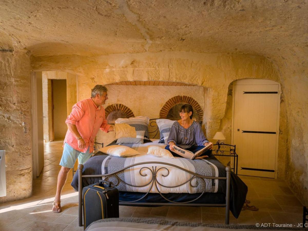 Maison Troglodyte Elegante Avec Spa, Salle De Jeux Et Jardin Clos A - Fr-1-381-87 * Vouvray