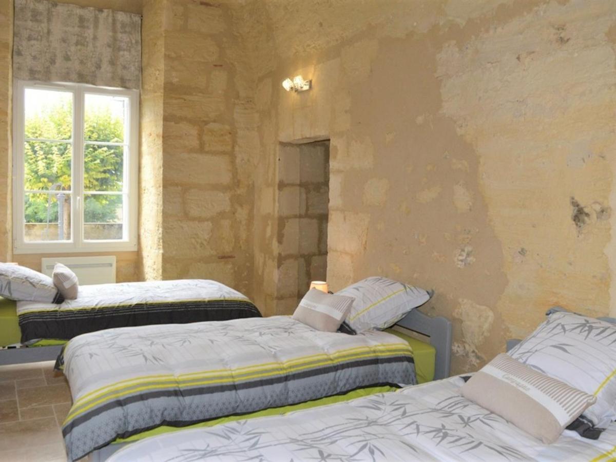 Maison Troglodyte Elegante Avec Spa, Salle De Jeux Et Jardin Clos A - Fr-1-381-87 Vouvray